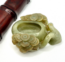 Load image into Gallery viewer, Certified Natural Hand-carved Vintage Hetian Jade Brush Washer, Antique Hetian Jade, Chinese Nephrite Jade Statue, Jewelry holder for rings