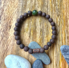 Load image into Gallery viewer, Mens Beaded bracelet, Agarwood, Canadian Nephrite Jade Bracelet, Lucky Jade Bracelet