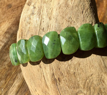 Load image into Gallery viewer, Faceted Canada Jade Bangle Bracelet, Canadian Jade Bracelet, 100% Authentic Canadian Nephrite Jade