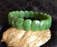 Load image into Gallery viewer, Faceted Canada Jade Bangle Bracelet, Canadian Jade Bracelet, 100% Authentic Canadian Nephrite Jade