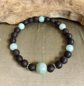 Burma Jade Bracelet, Agarwood & Jadeite Beads Bracelet, Healing Bracelet, Energy bracelet.