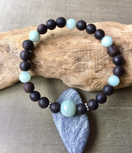 Load image into Gallery viewer, Burma Jade Bracelet, Agarwood &amp; Jadeite Beads Bracelet, Healing Bracelet, Energy bracelet.