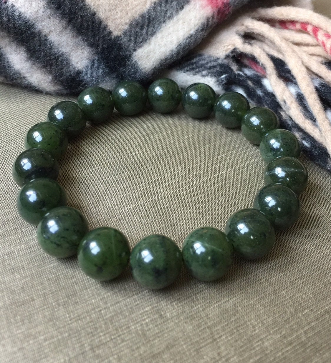 Genuine Nephrite Jade Bracelet, Canada Nephrite Jade, High Quality 10mm Canadian Nephrite Jade Beads, Mens Jade Bracelet .Father's Day Gift. Unisex.