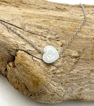 Load image into Gallery viewer, Dainty Jade Heart Necklace, Jadeite Heart, Jade Heart Pendant Necklace, jade heart necklace, Jade Heart Love Necklace, Jade Necklace Girls